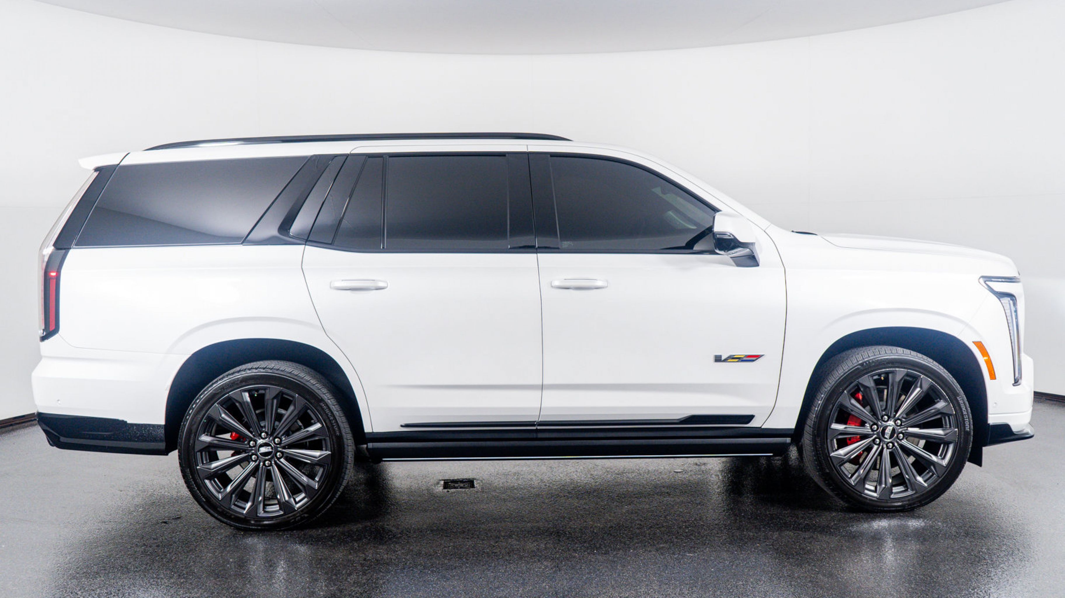 2025 Cadillac Escalade V-Series photo 5