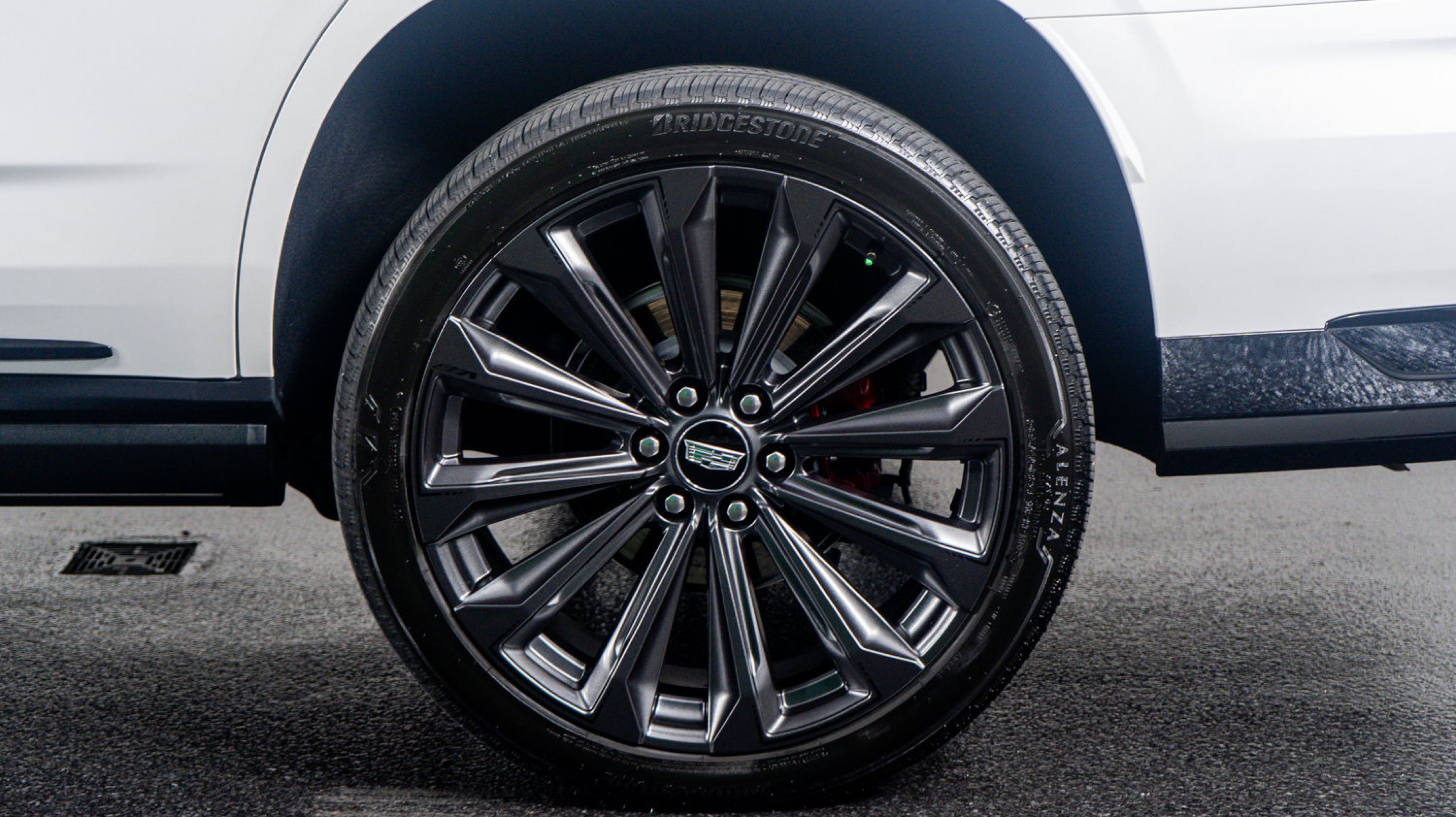 2025 Cadillac Escalade V-Series photo 18
