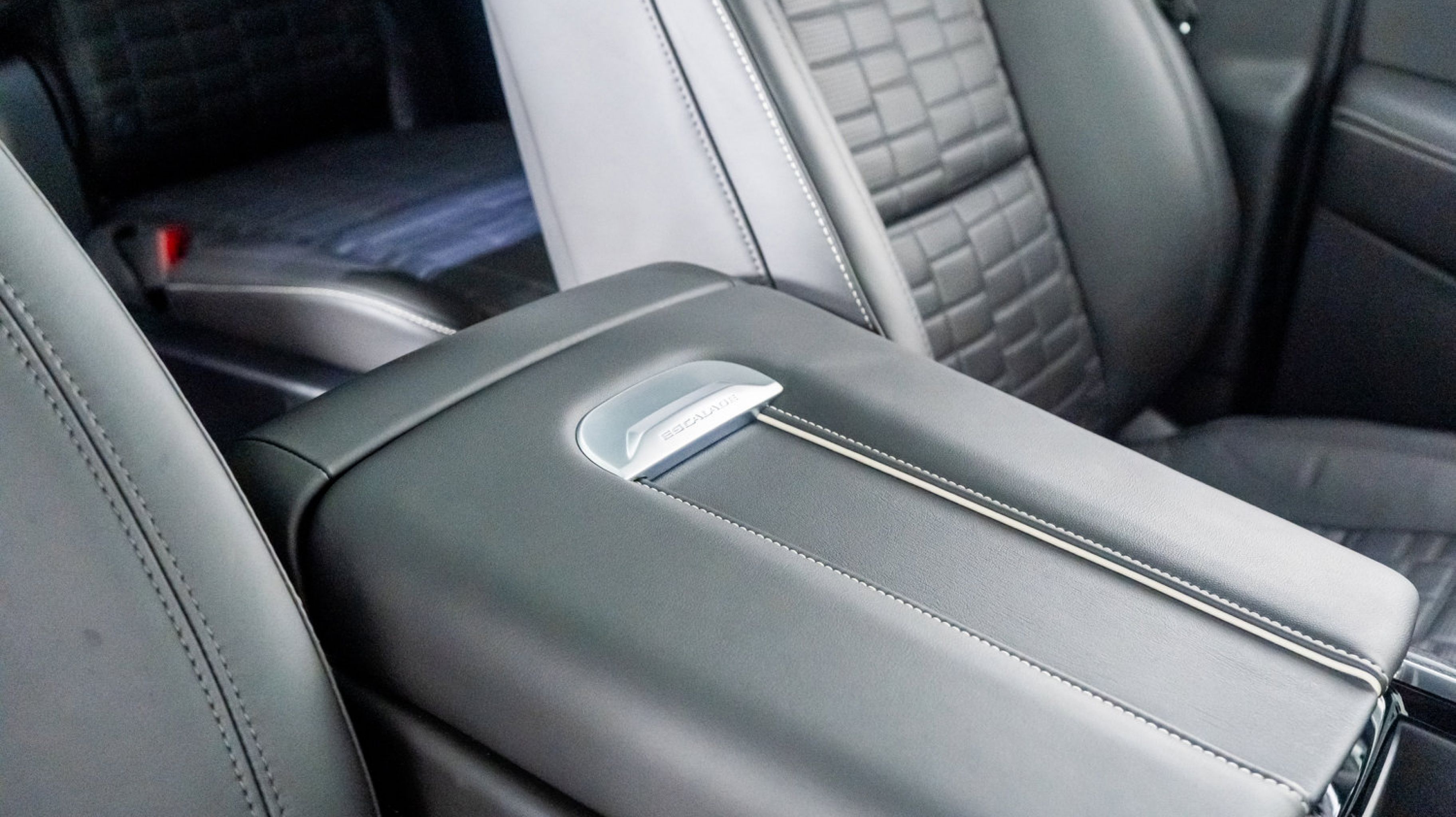 2025 Cadillac Escalade V-Series photo 52