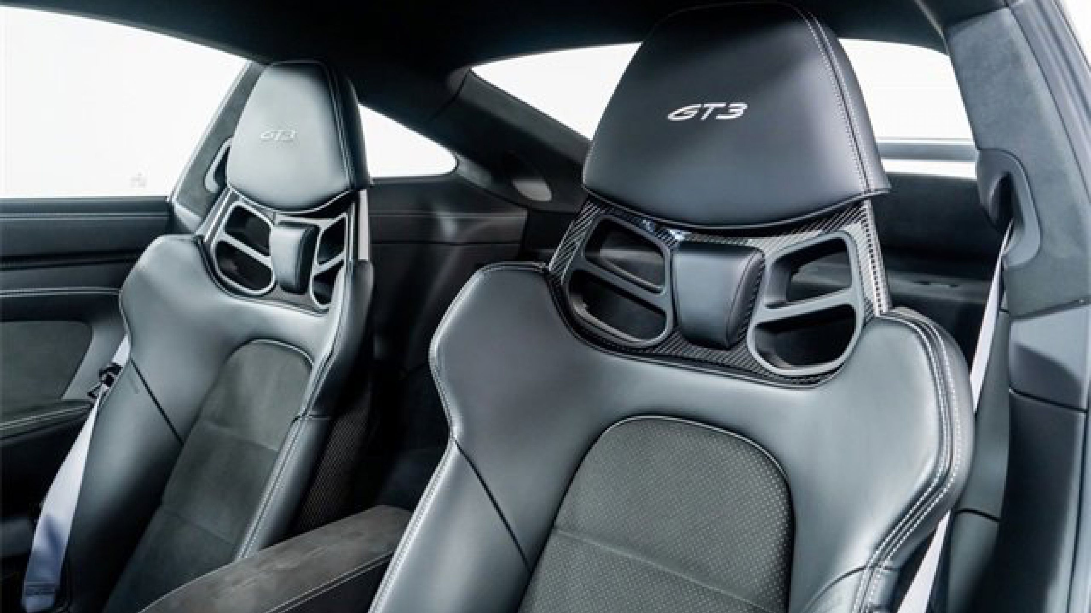 2024 Porsche 911 GT3 photo 3