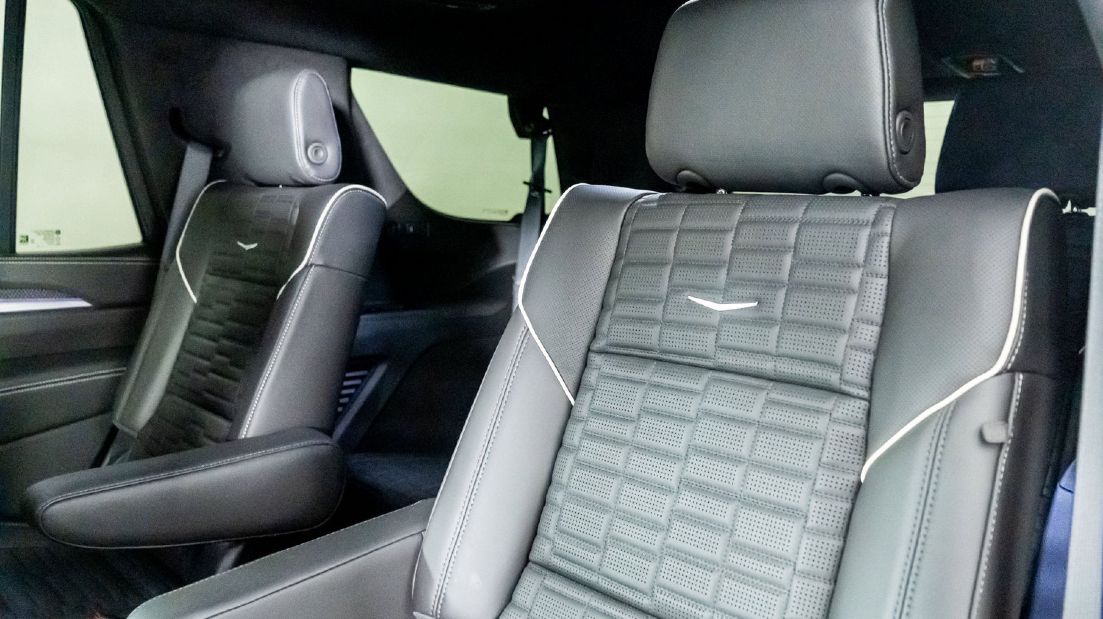 2025 Cadillac Escalade V-Series photo 31