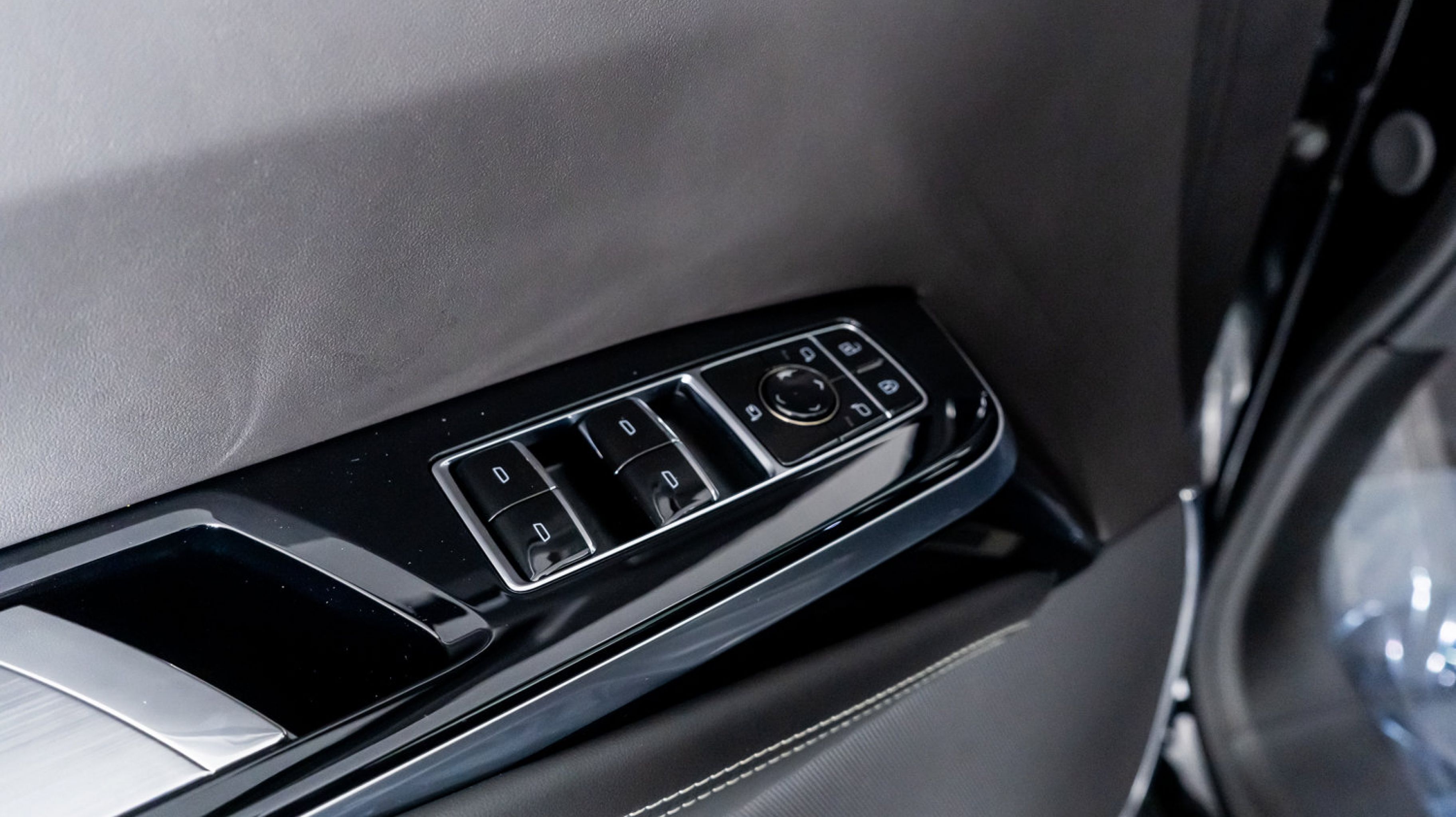 2025 Cadillac Escalade V-Series photo 40