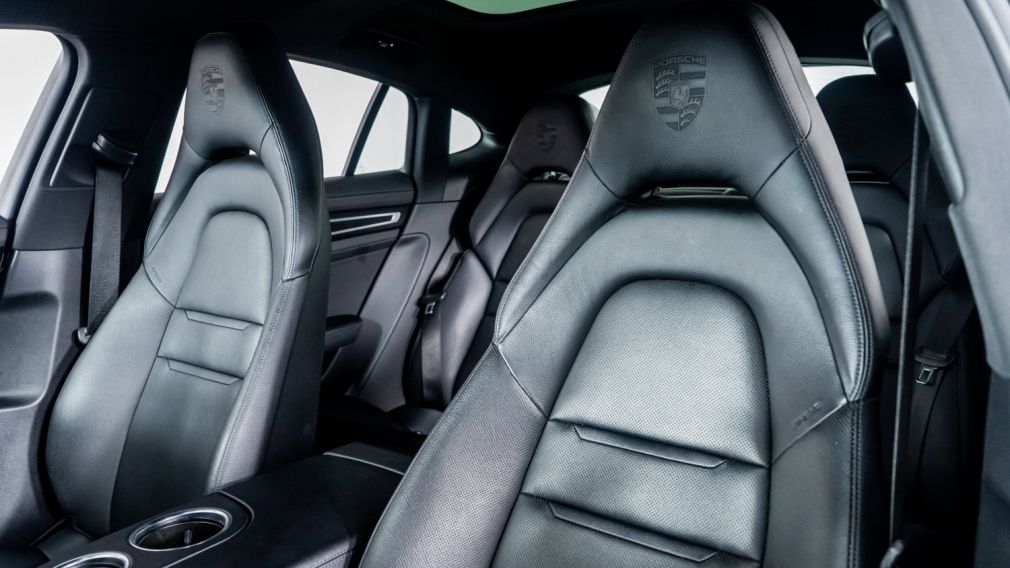 2022 Porsche Panamera 4 Platinum photo 3