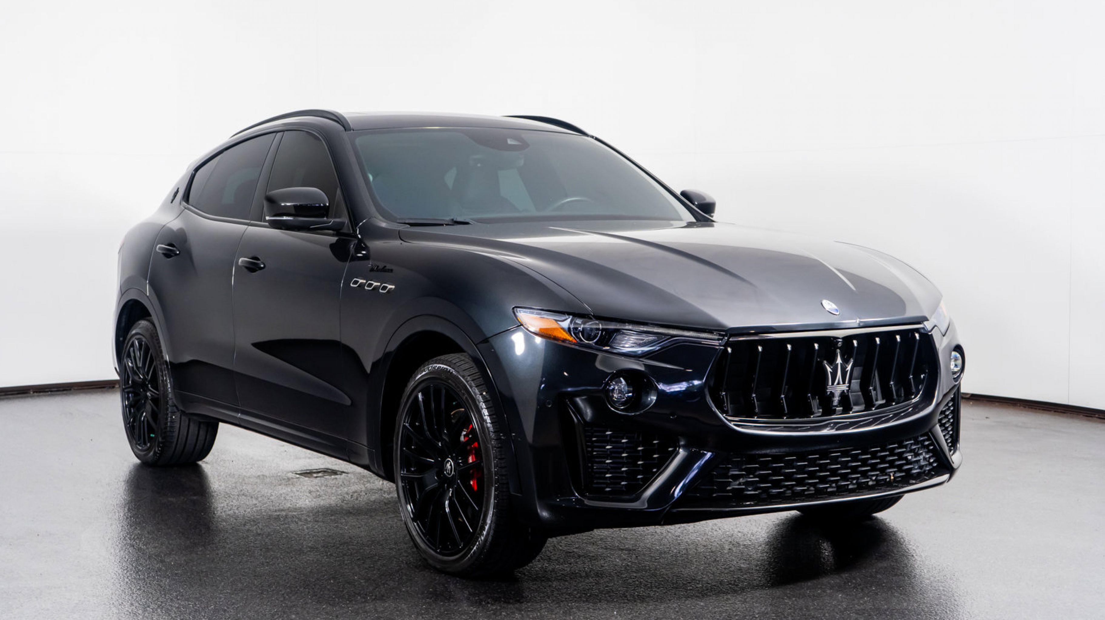 2024 Maserati Levante Modena photo 4