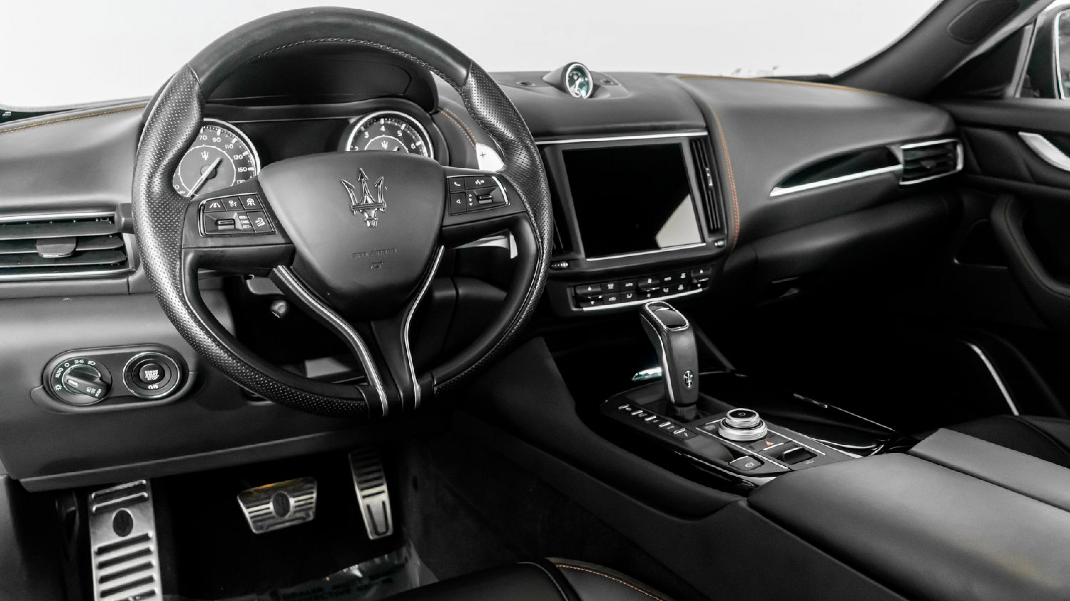 2024 Maserati Levante Modena photo 2