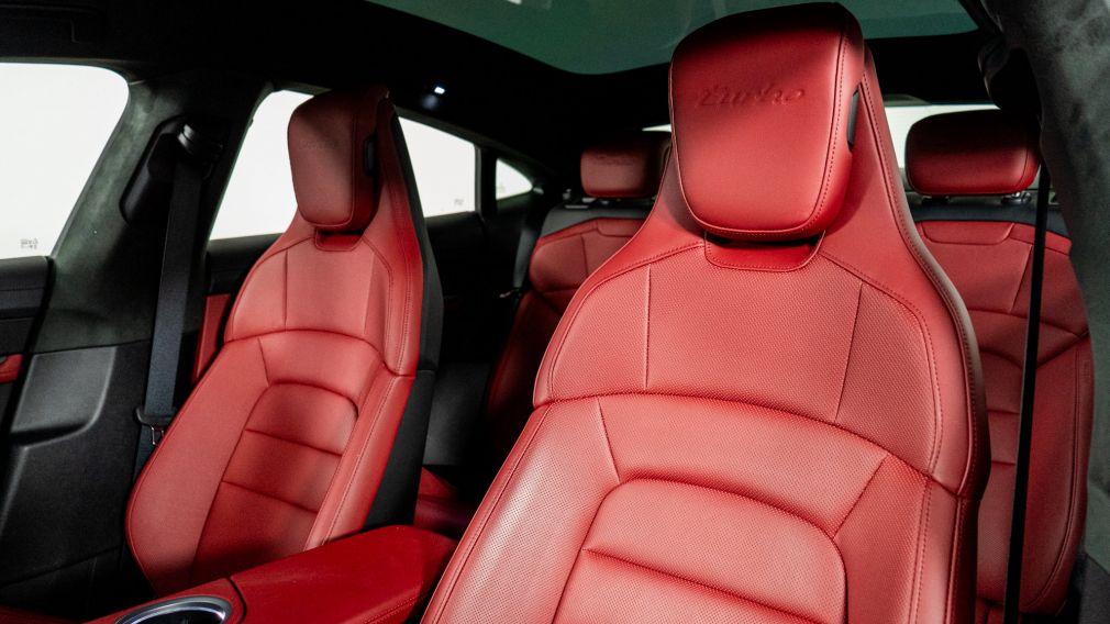 2024 Porsche Taycan Turbo S photo 3