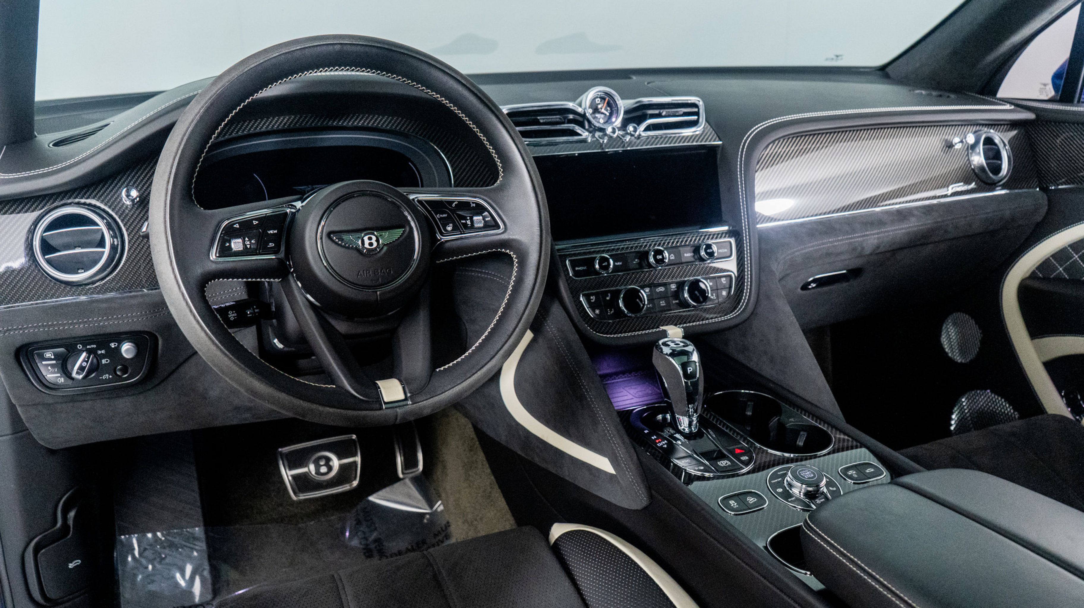 2022 Bentley Bentayga Speed photo 2