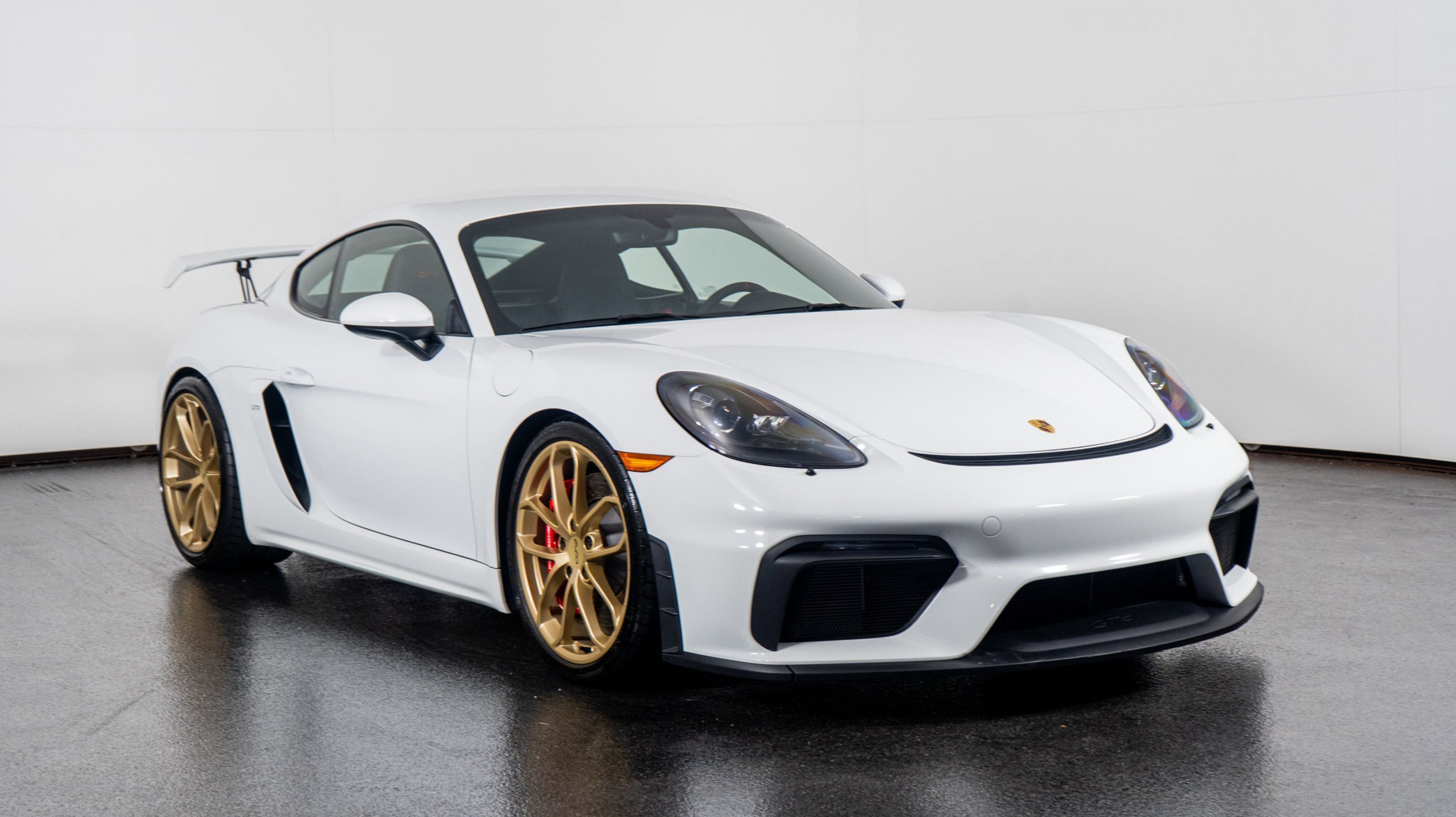 2020 Porsche Cayman GT4 photo 4