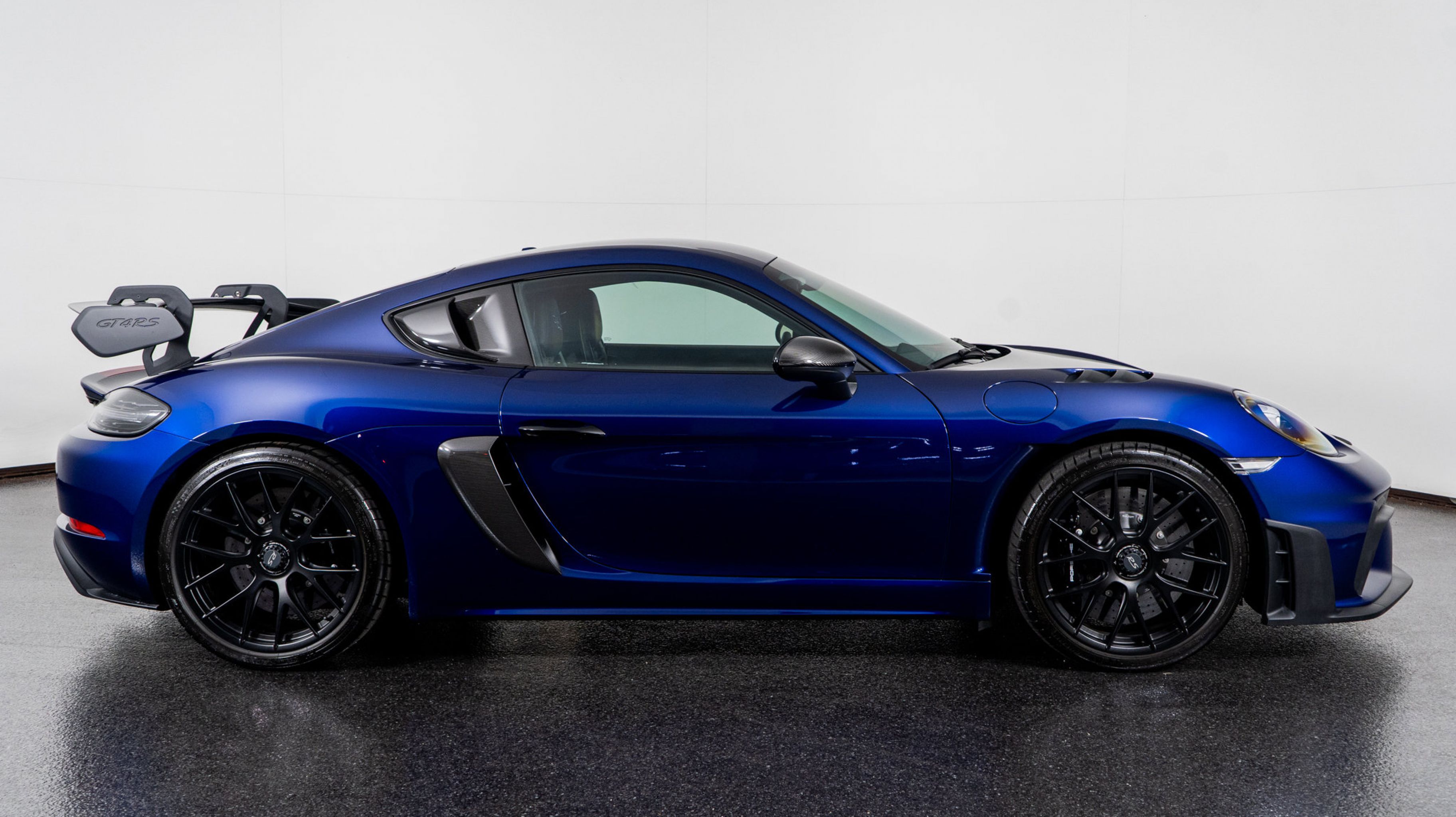 2023 Porsche Cayman GT4 RS photo 4