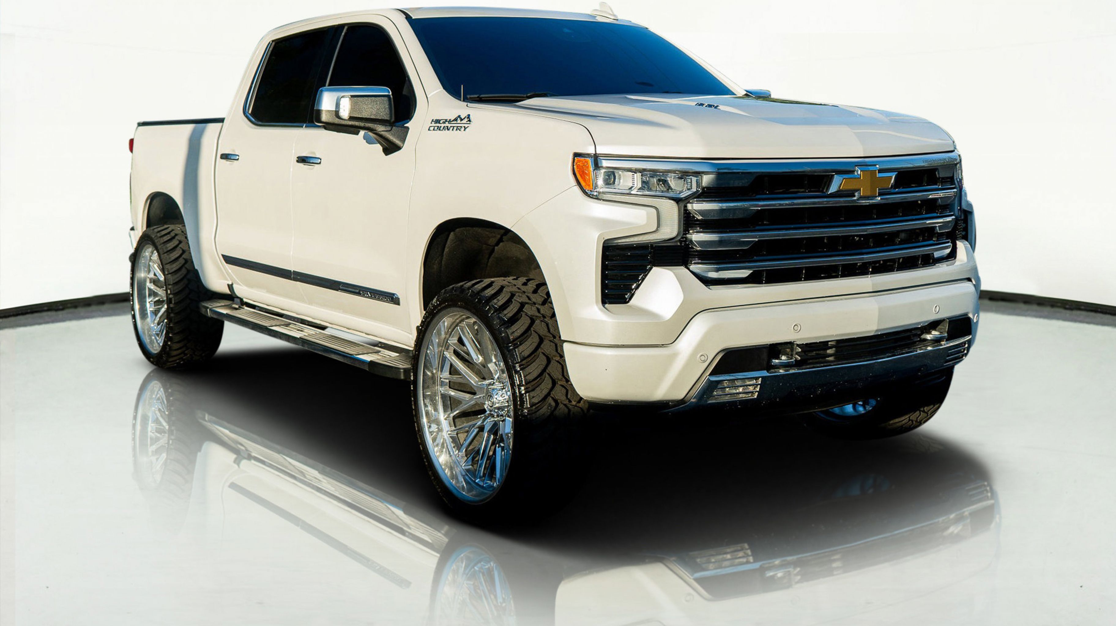 2023 Chevrolet Silverado High Country photo 4
