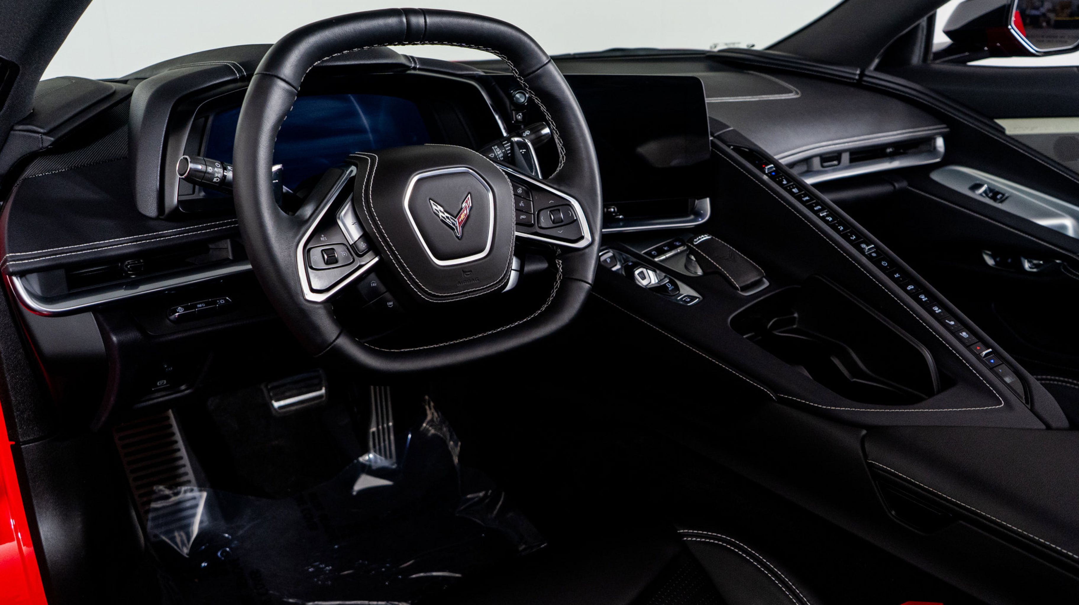 2025 Chevrolet Corvette Stingray 2LT photo 2