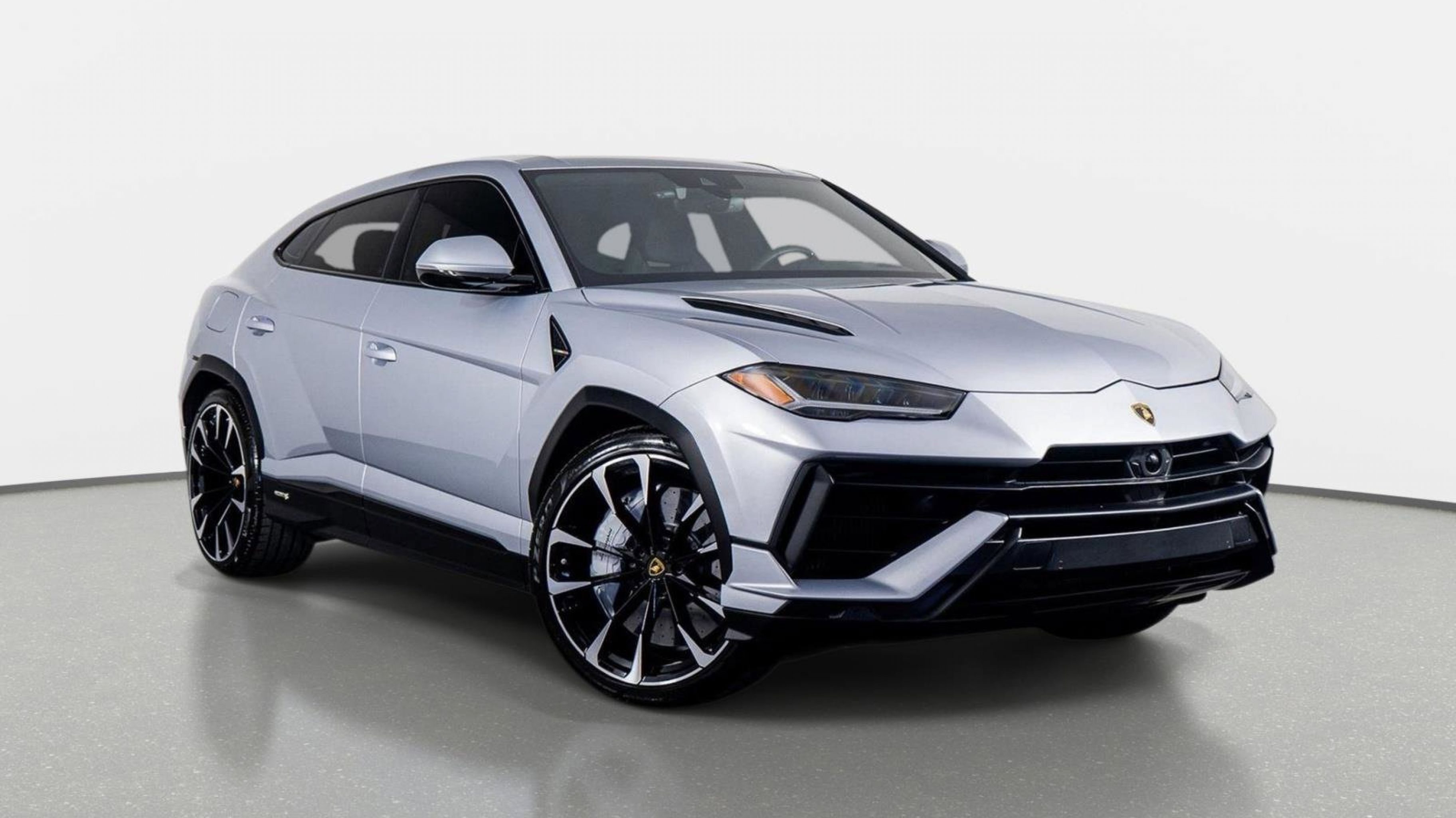 2024 Lamborghini Urus 4.0 V8 S's photo