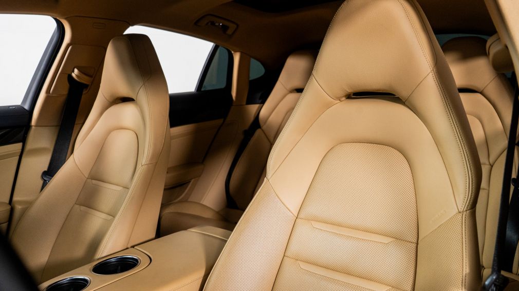 2022 Porsche Panamera 4 Platinum photo 3