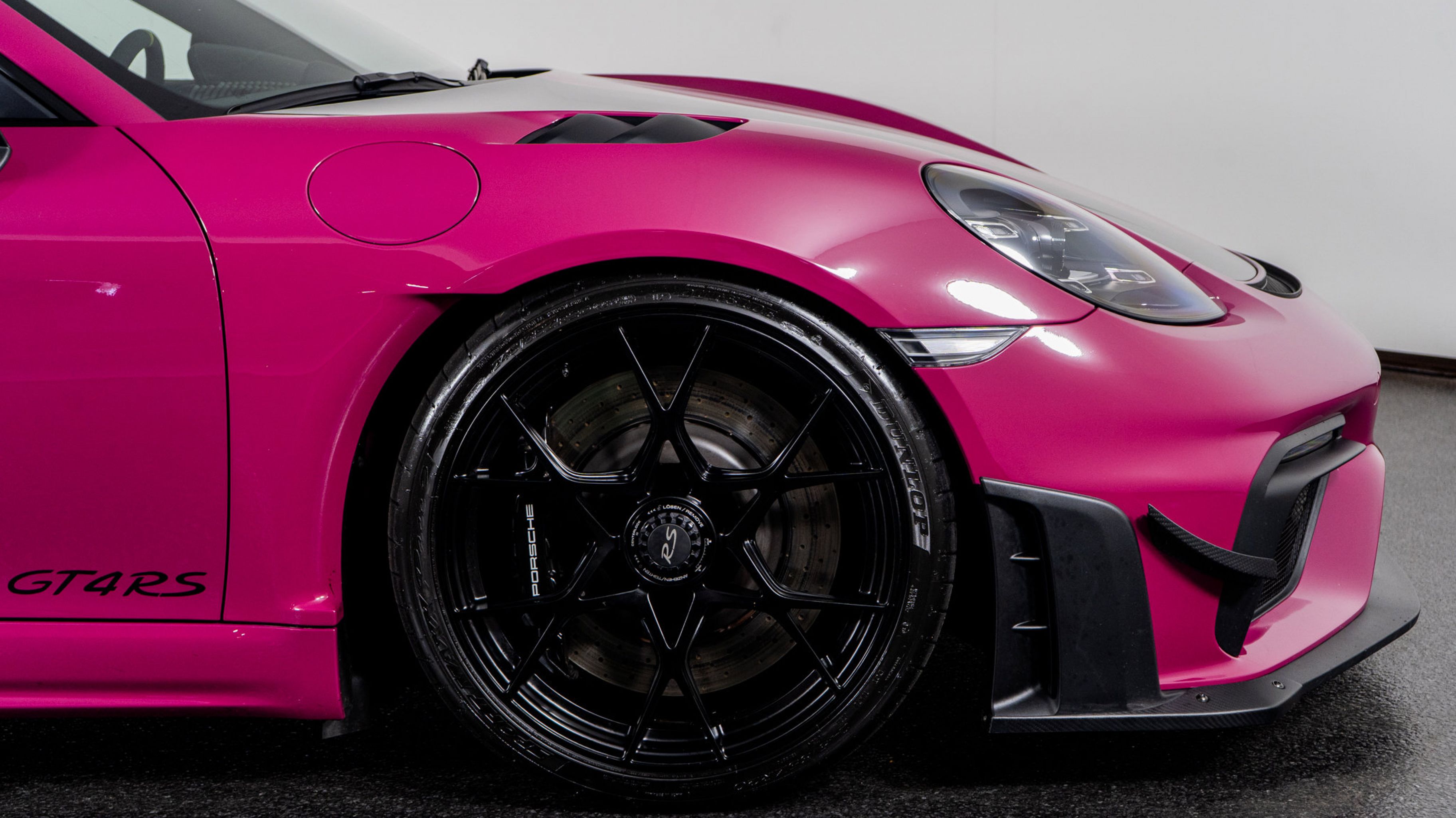 2024 Porsche Cayman GT4 RS photo 3