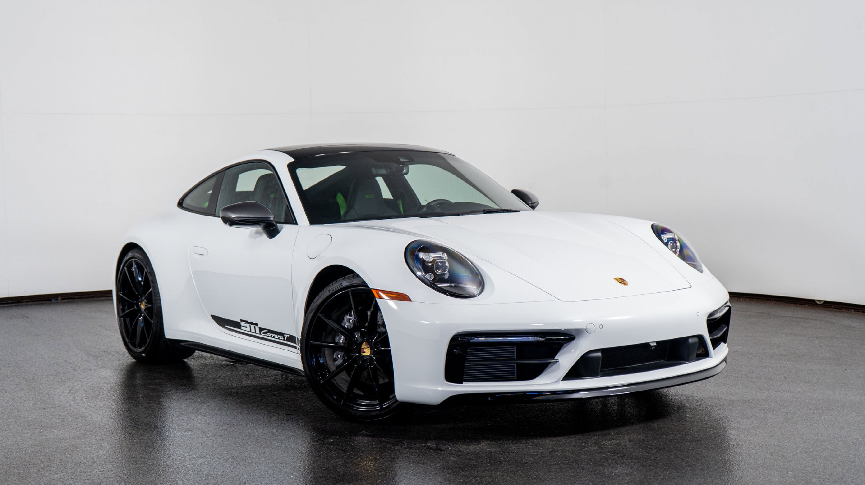 2024 Porsche 911 T's photo