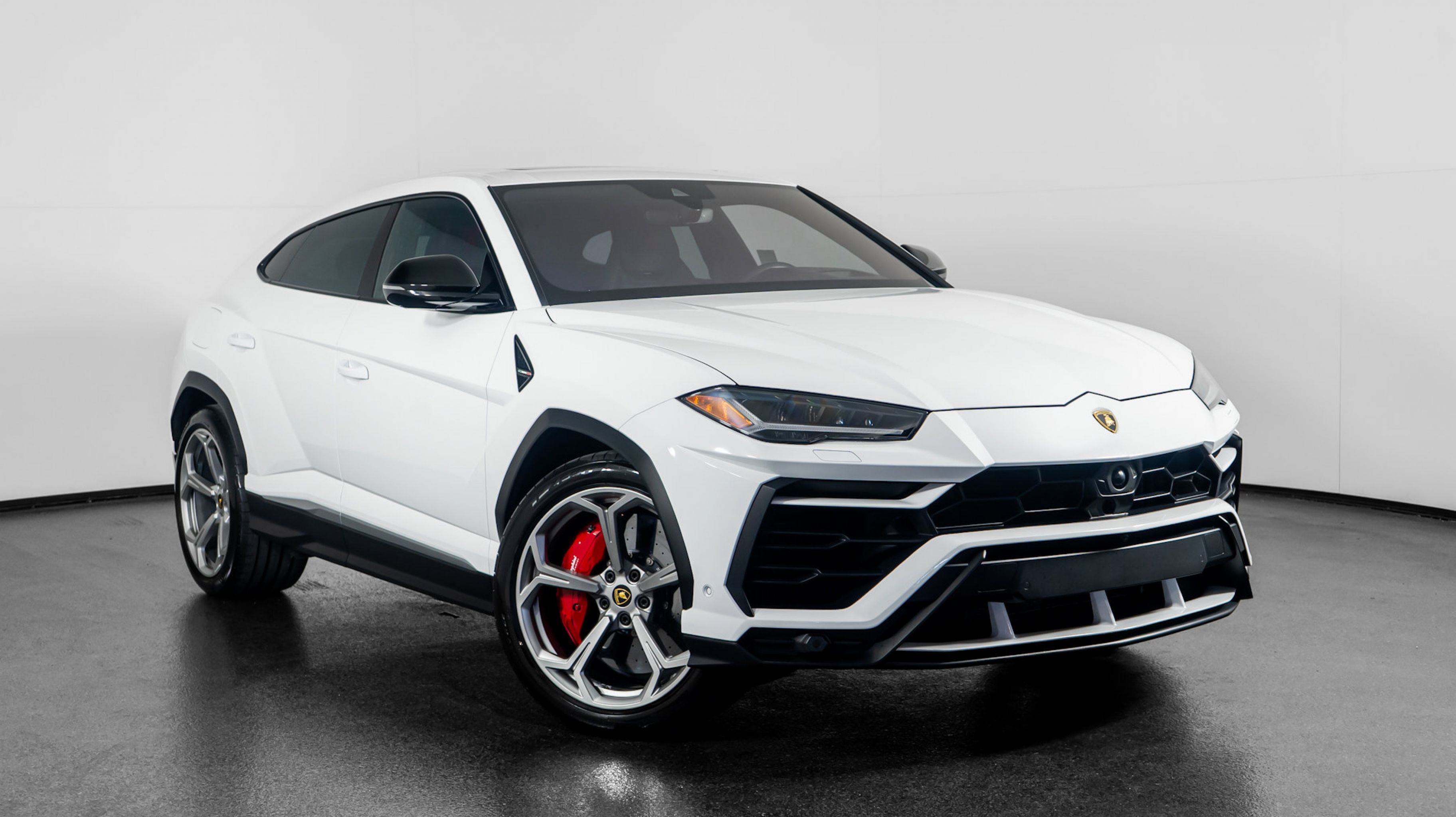 2022 Lamborghini Urus Base's photo