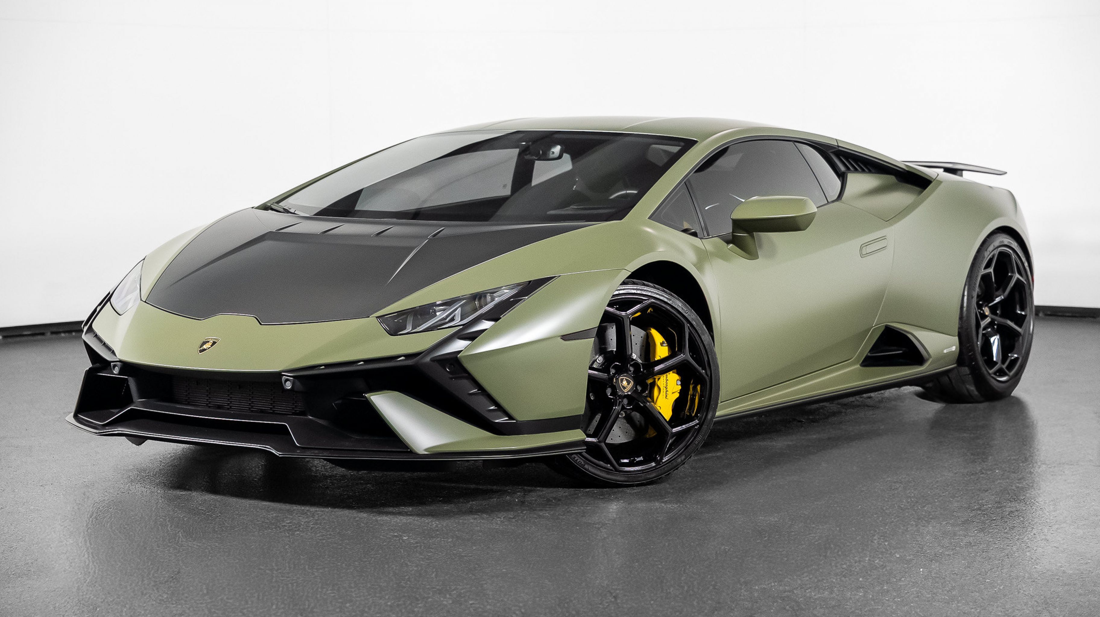 2023 Lamborghini Huracan Tecnica