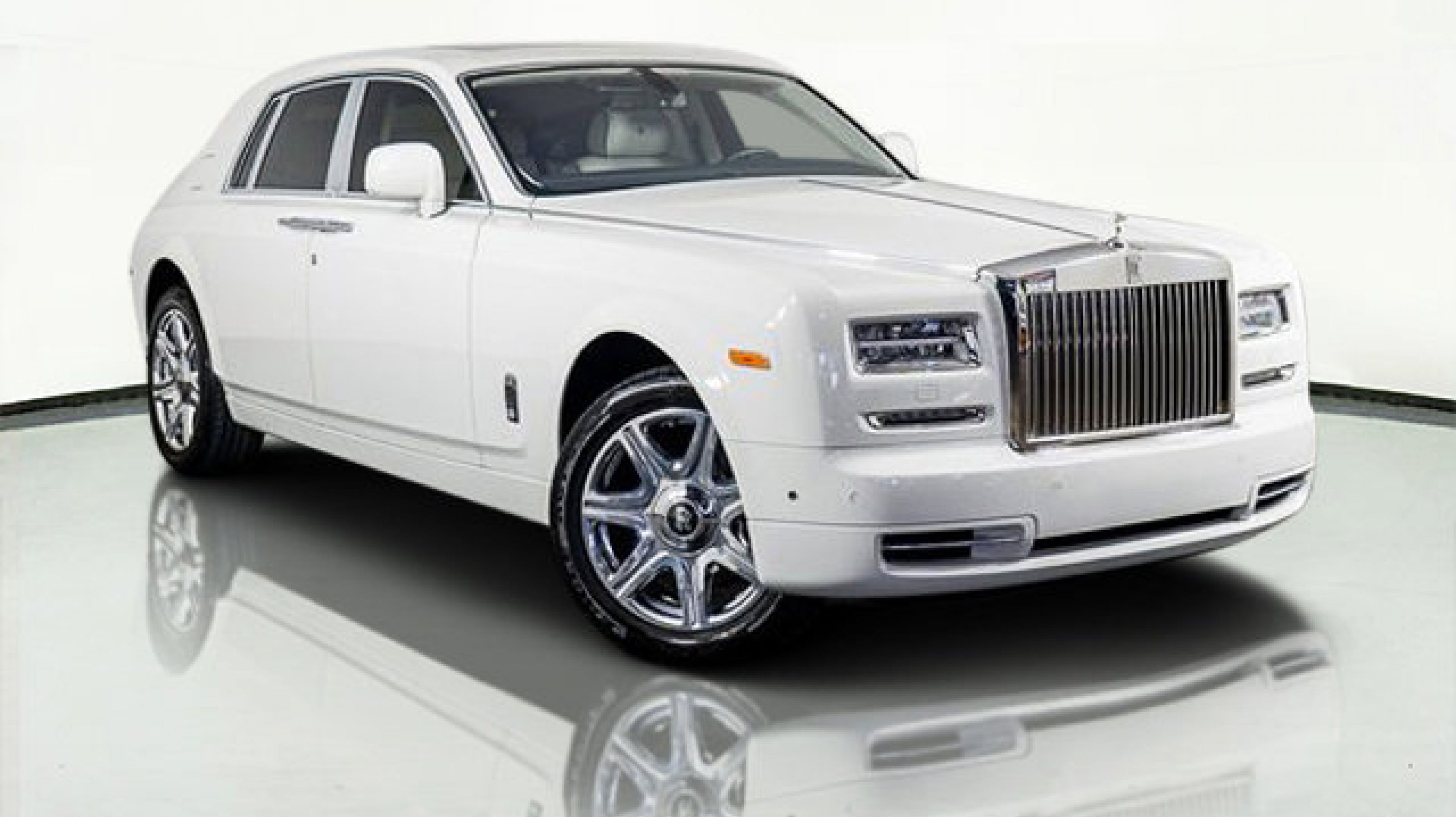 2016 Rolls-Royce Phantom Base's photo