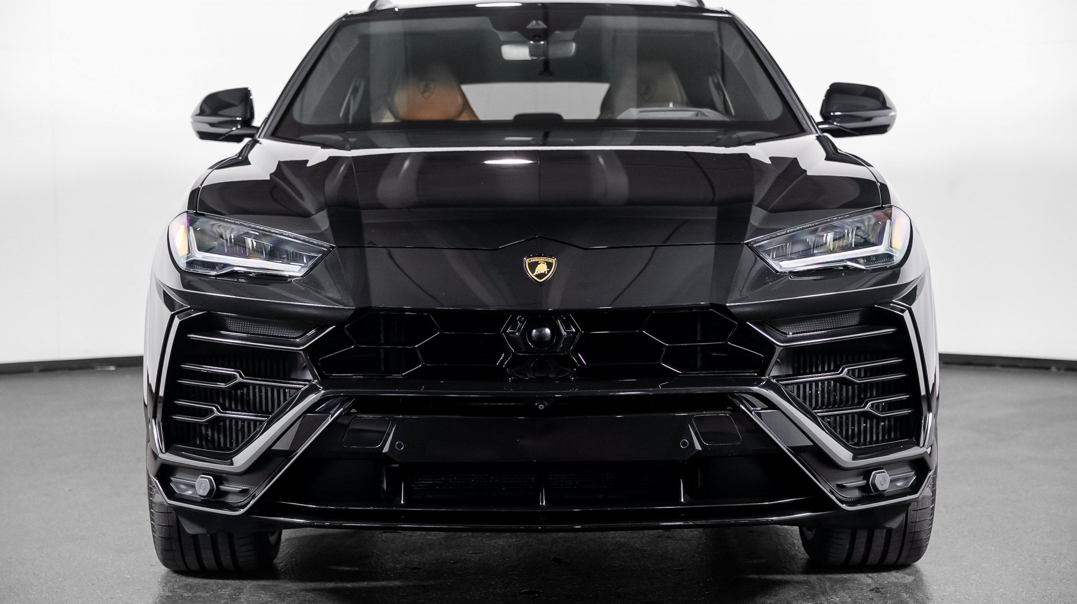 Used 2019 Lamborghini Urus Base for sale at HGreg