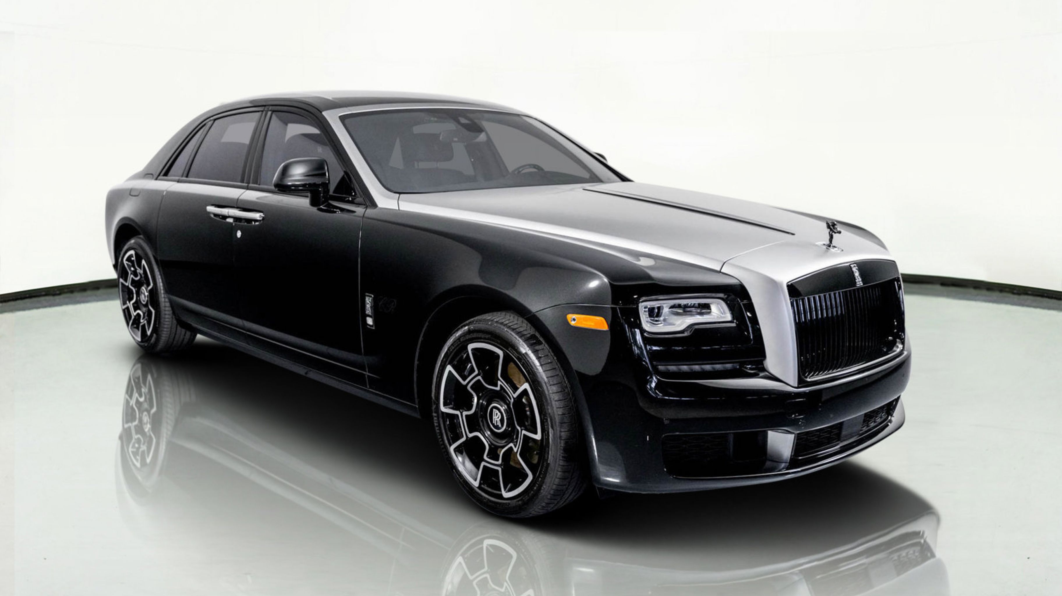 2020 Rolls-Royce Ghost Base's photo