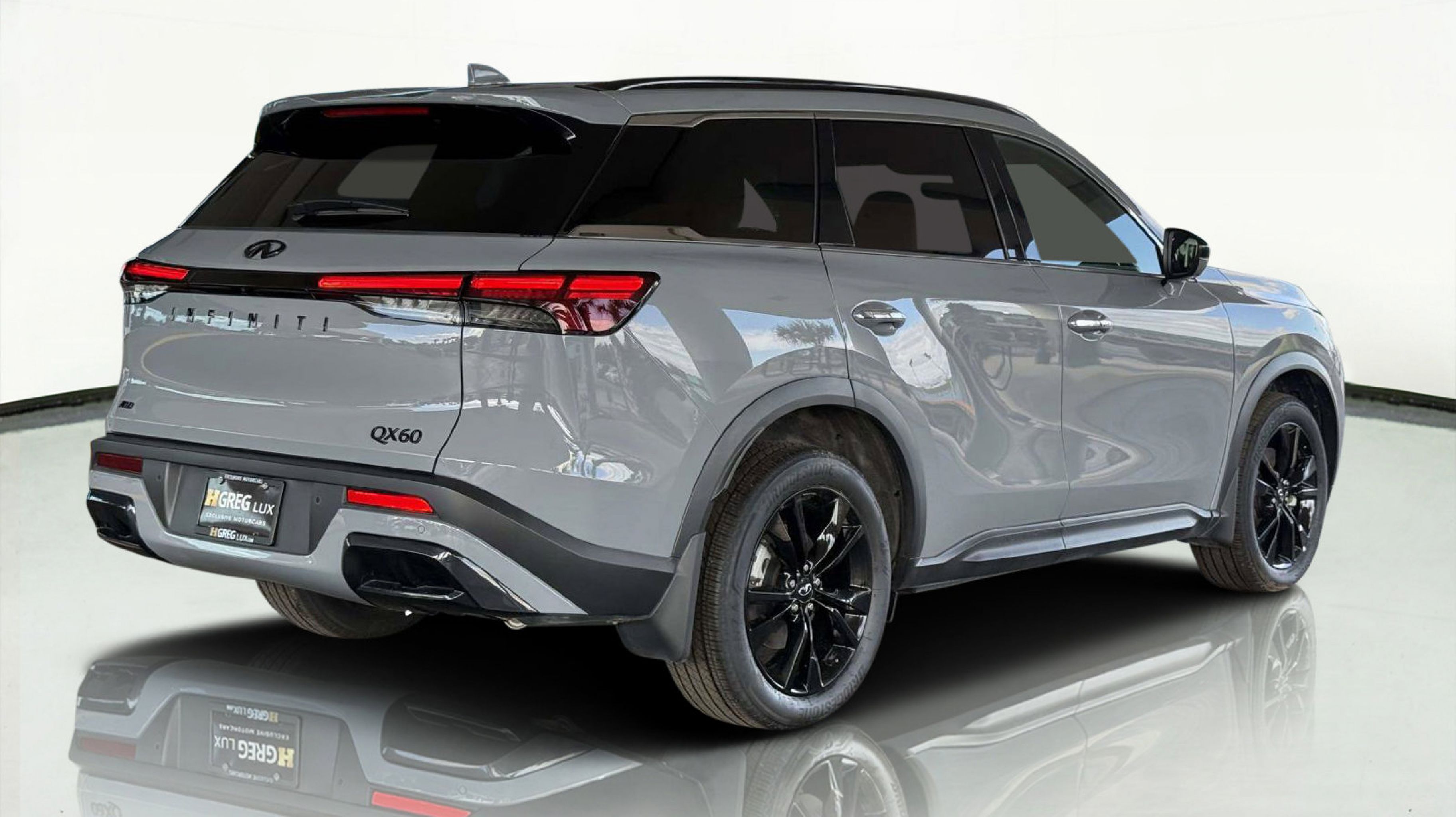 2025 Infiniti QX60 Luxe photo 3
