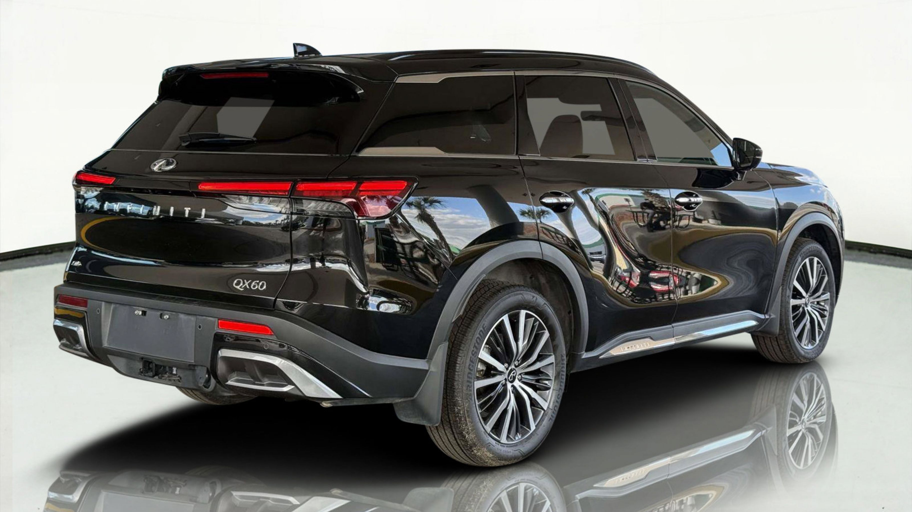 2025 Infiniti QX60 Autograph photo 2