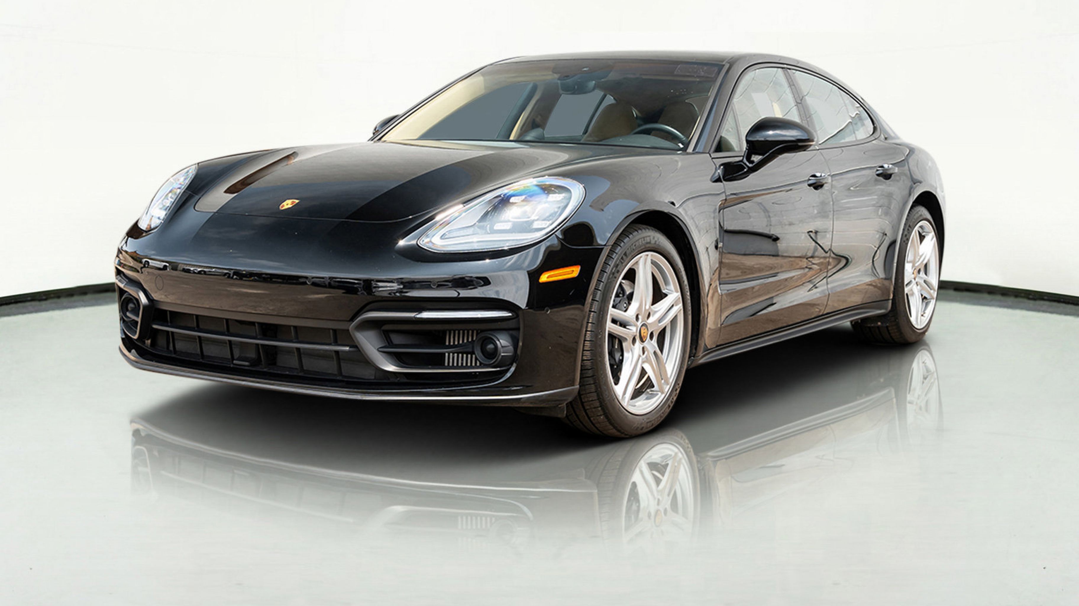 2022 Porsche Panamera 4 photo 4