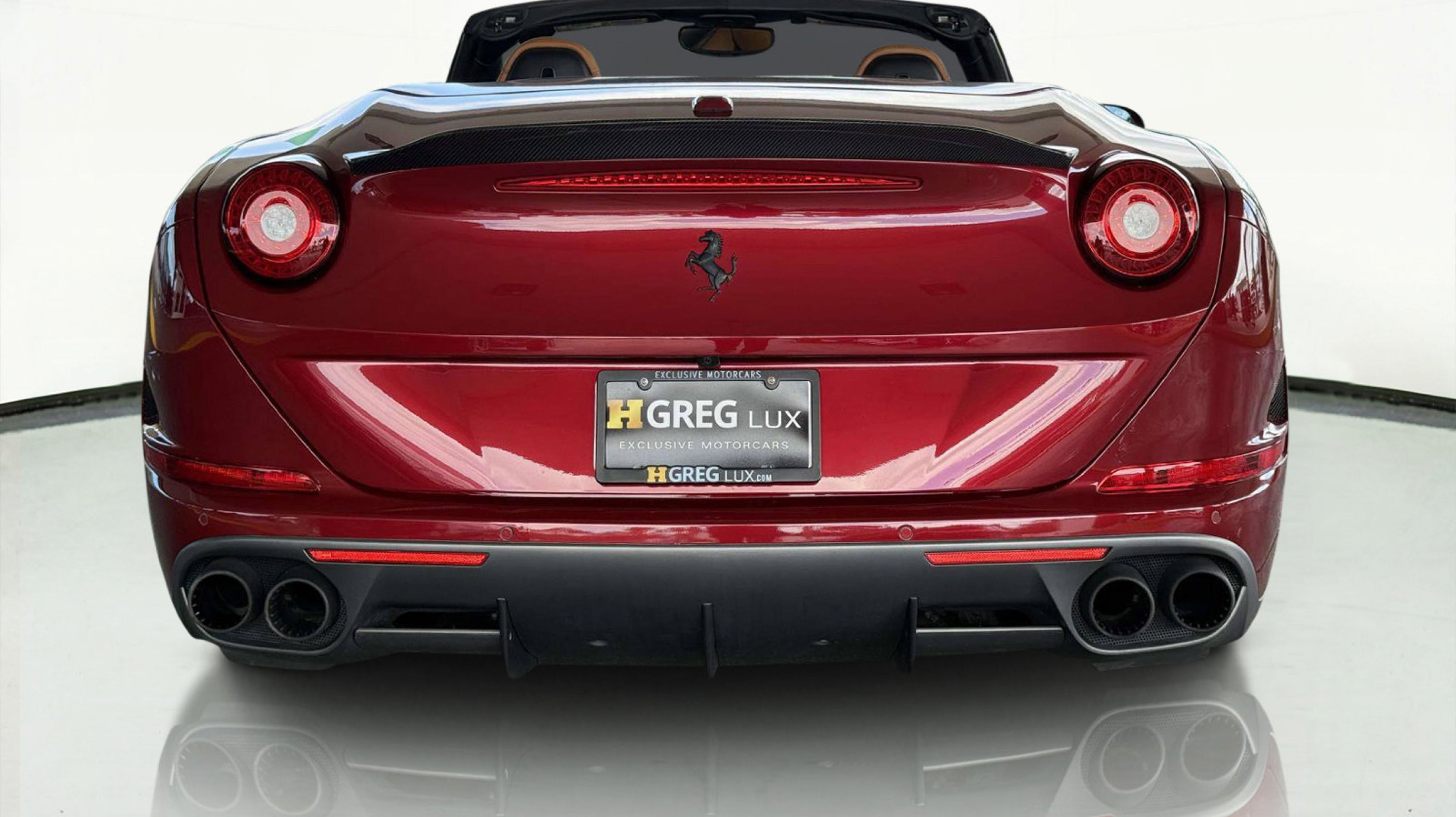 2017 Ferrari California T photo 4