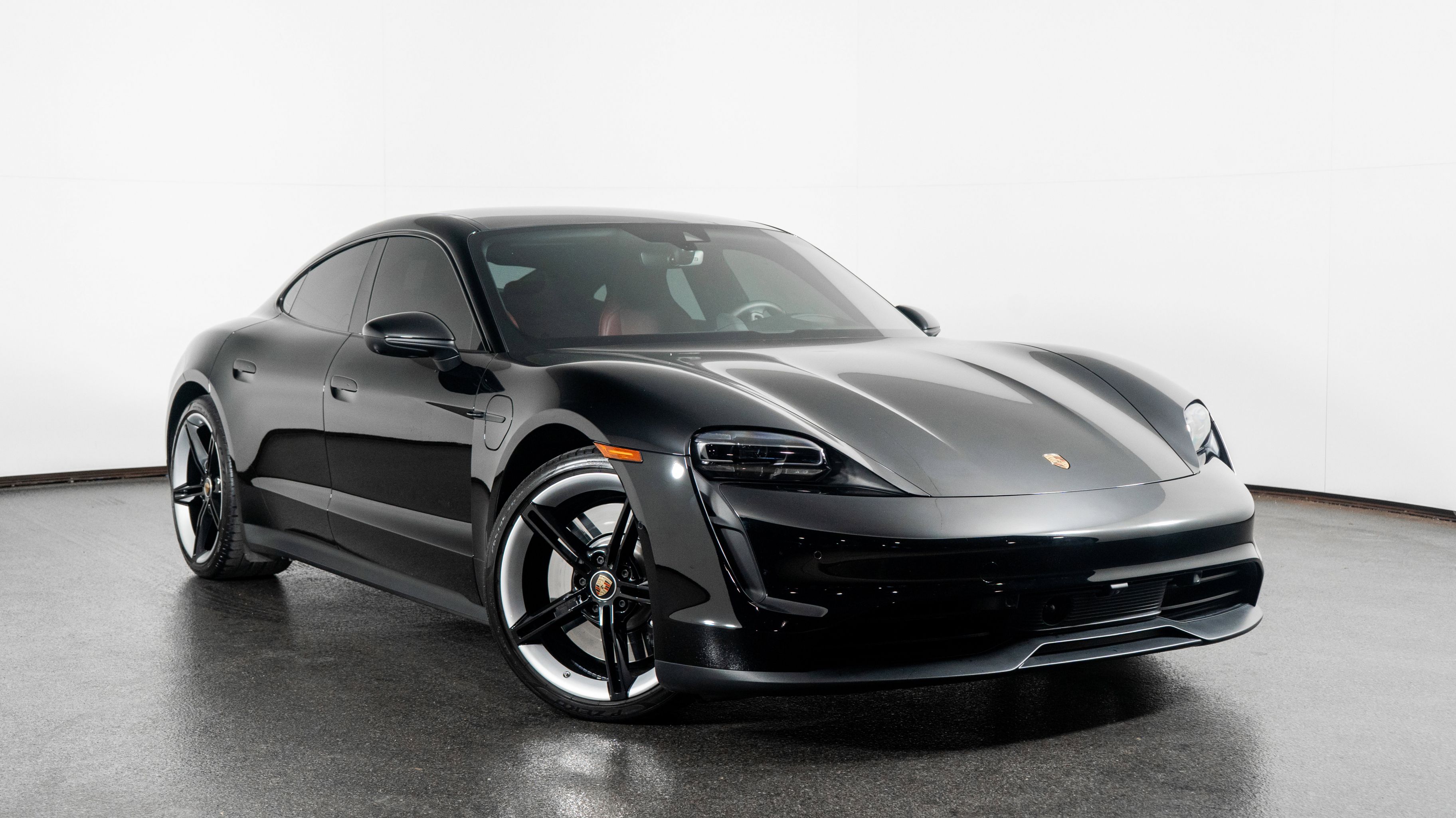 2022 Porsche Taycan S's photo