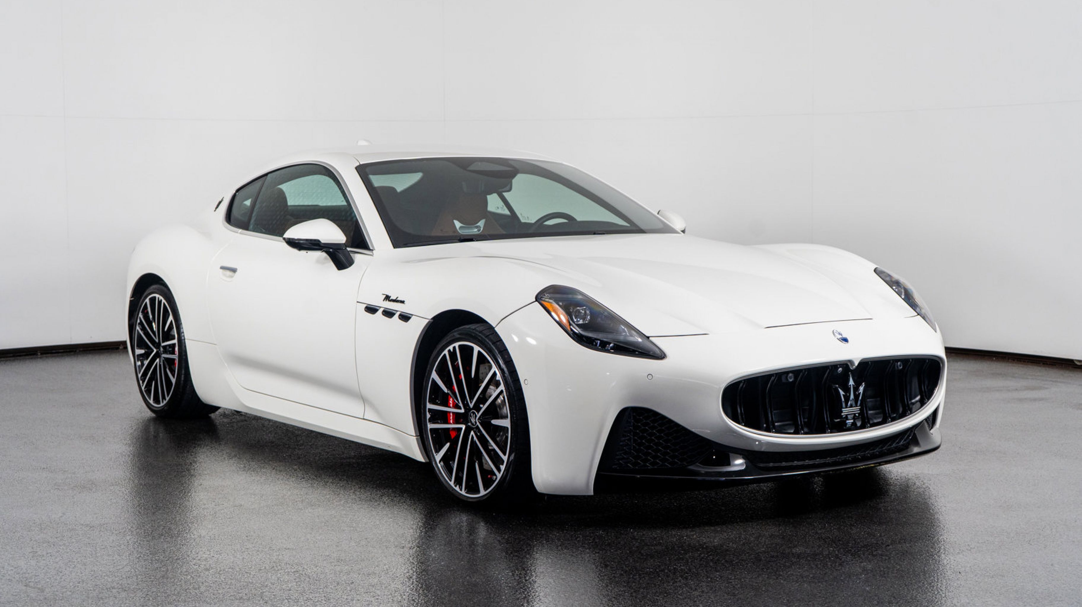 2024 Maserati Granturismo Modena photo 4